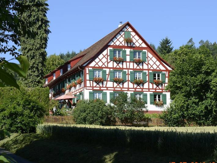 Ferienhaus für 5 Personen, mit Balkon und Garten sowie Sauna in Owingen