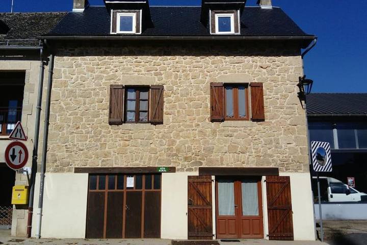 Location de vacances pour 6 personnes, avec jardin, animaux acceptés à Goutrens - 2