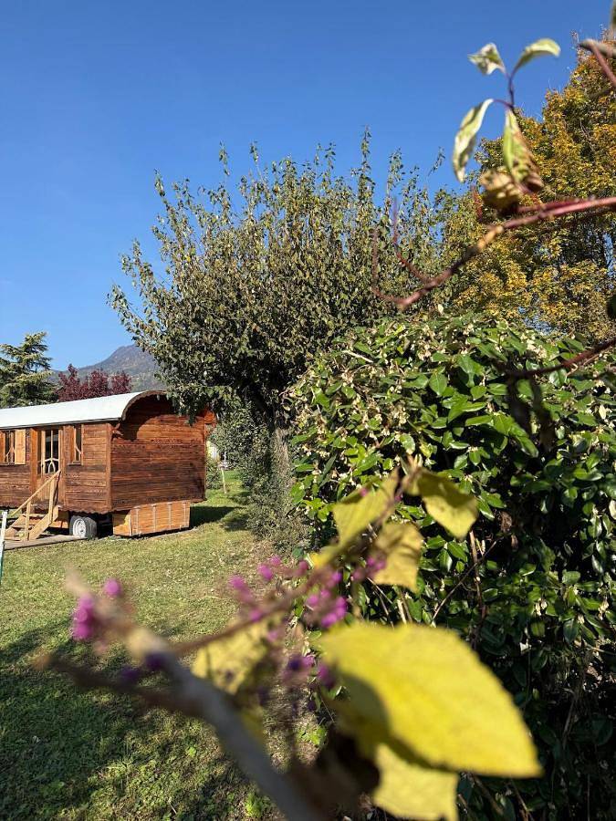 Gîte pour 2 personnes, avec vue ainsi que jardin et terrasse à Fillinges - 4