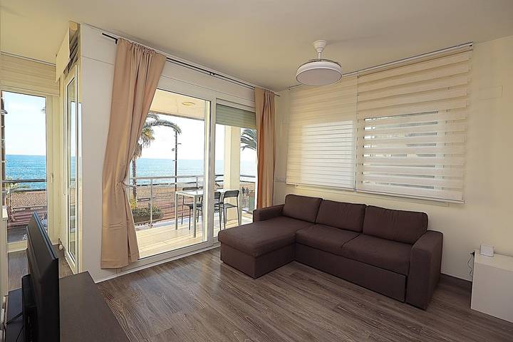 Ferienwohnung für 6 Personen, mit Balkon und Meerblick in Lloret de Mar - 4