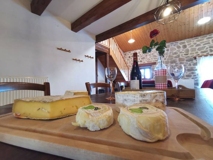 Gîte pour 6 personnes, avec Jardin à Saint-Romain-Lachalm - 2