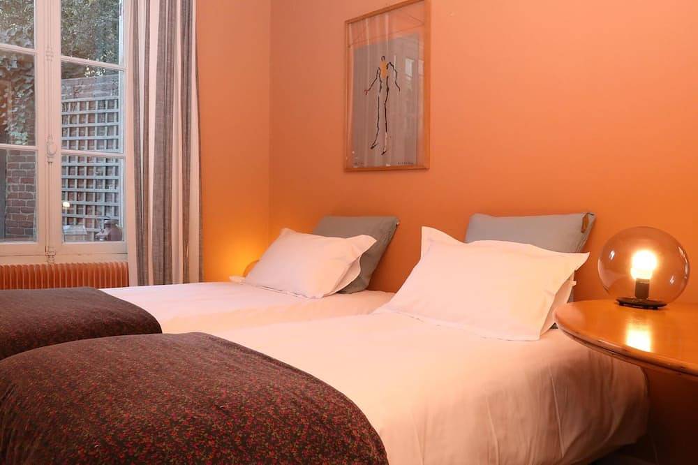 La Casa de las Calles Empedradas in Senlis, Río Oise