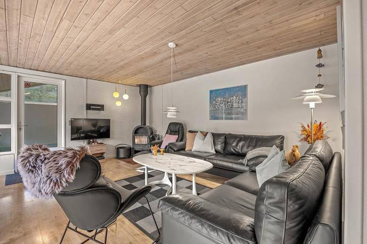 Ferienhaus für 8 Personen, mit Balkon/Terrasse und Whirlpool sowie Terrasse und Garten in Houstrup Strand - 3