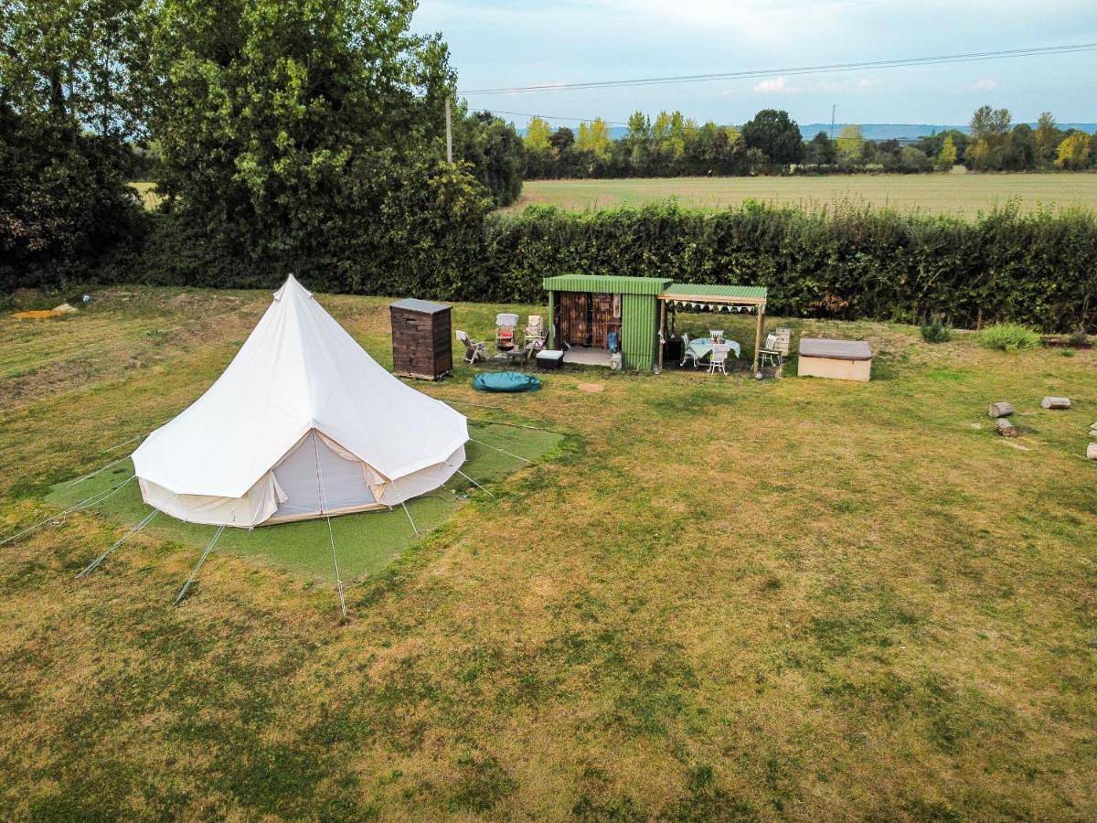 Tent in Greensands Ridge, Boughton Monchelsea
