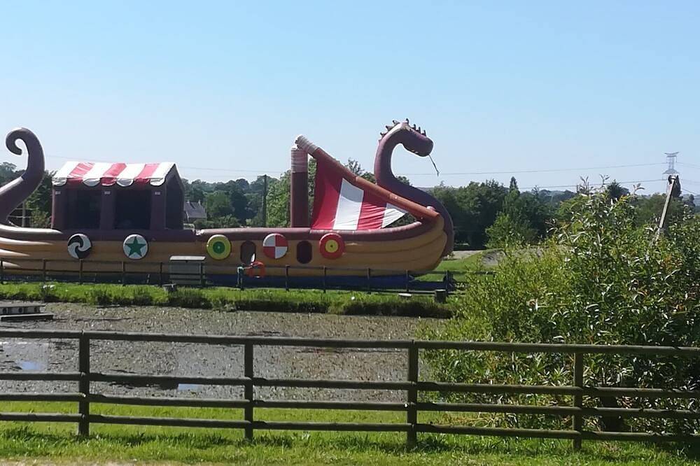 Mobile-home récent  au coeur de la Normandie , proche des plages du débarquement in Saint-Hubert-des-Biards, Région de Bayeux