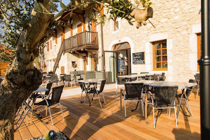 Cottage pour 4 personnes, animaux acceptés à Motz (homonymie)