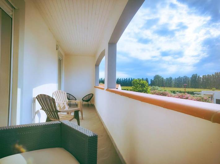 Gîte pour 6 personnes, avec terrasse à Théza - 2