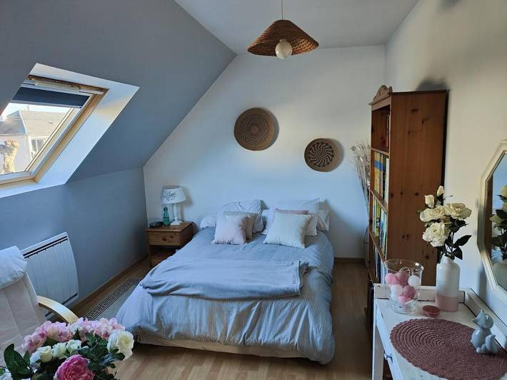 Chambre d’hôte pour 4 personnes, avec jardin, animaux acceptés dans Sainte-Jamme-sur-Sarthe