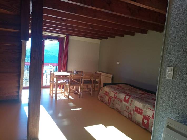 Location de vacances pour 5 personnes, avec terrasse à Condat - 2