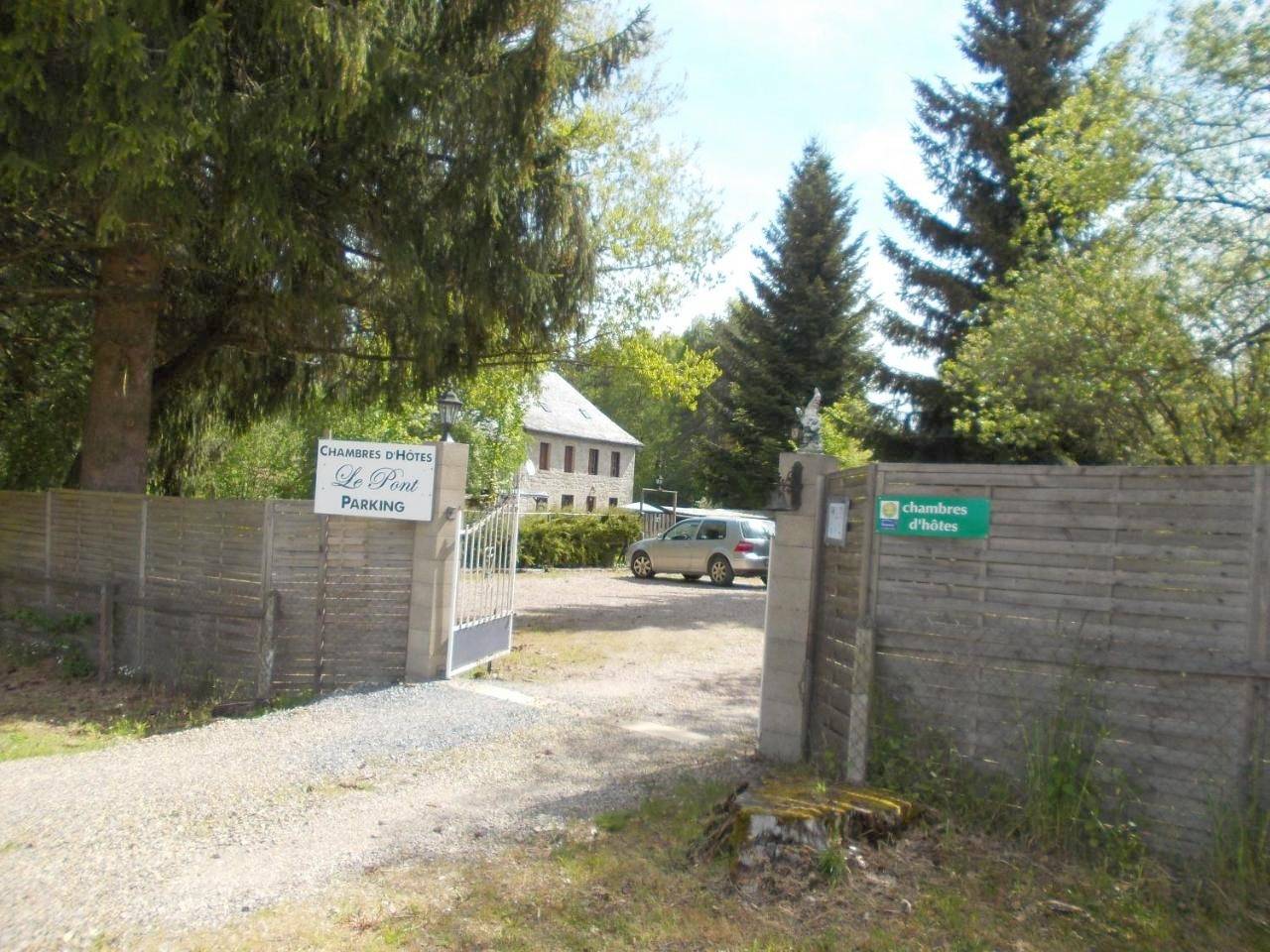 Chambres d'Hôtes Le Pont in Lac du Deiro, Égletons