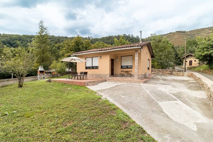 Maison de campagne pour 6 personnes, avec jardin - 1