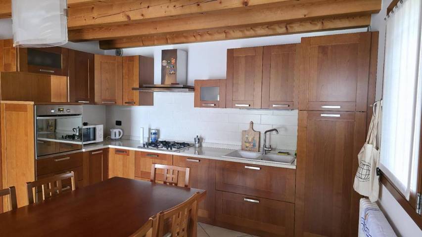 Gîte pour 5 personnes, avec jardin ainsi que terrasse et vue, animaux acceptés à Paderno del Grappa - 4