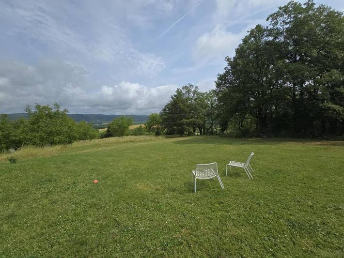 Location de vacances pour 10 personnes, avec terrasse ainsi que piscine et jardin, animaux acceptés à Veyrines-de-Domme - 2