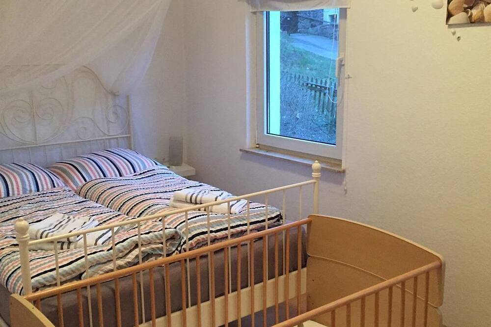 Entire apartment, Vacation home Mikesh - Holiday apartment Maus in Chemnitz, Chemnitz (region)