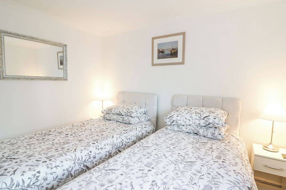 Trevone, pet friendly, country holiday cottage in Goodwick in Goodwick, Pembrokeshire