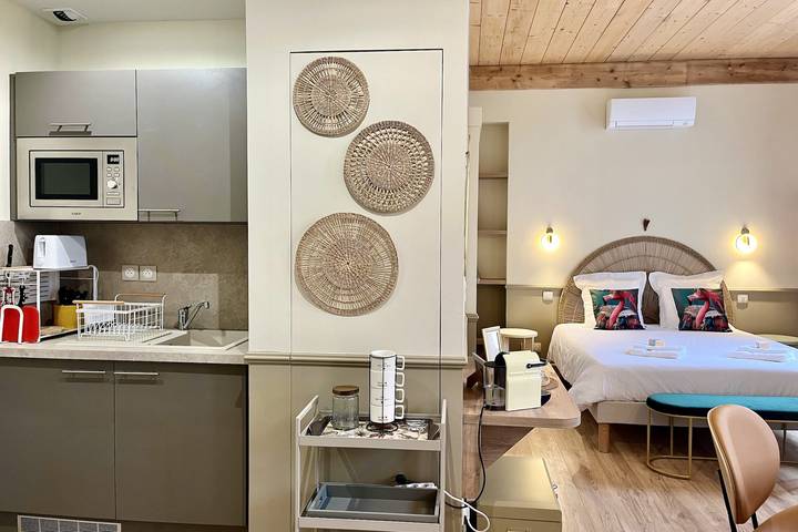 Estudio entero, "Mediterranean elegance" in the city center in Hyeres, Parque nacional Port-Cros