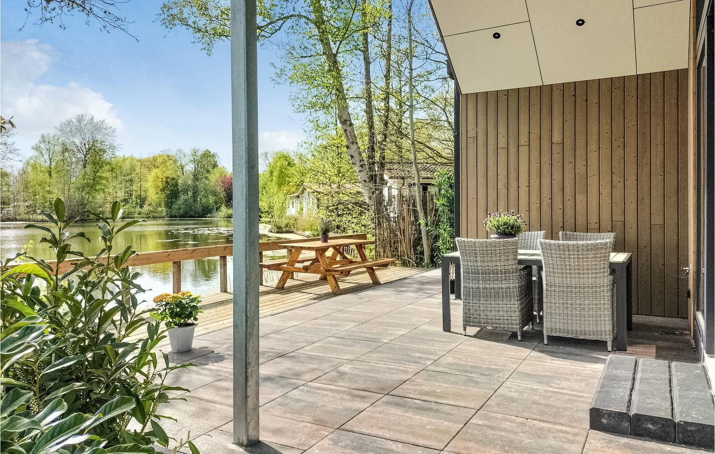 Ferienhaus für 4 Personen mit Garten in Oosterwolde, Friesland