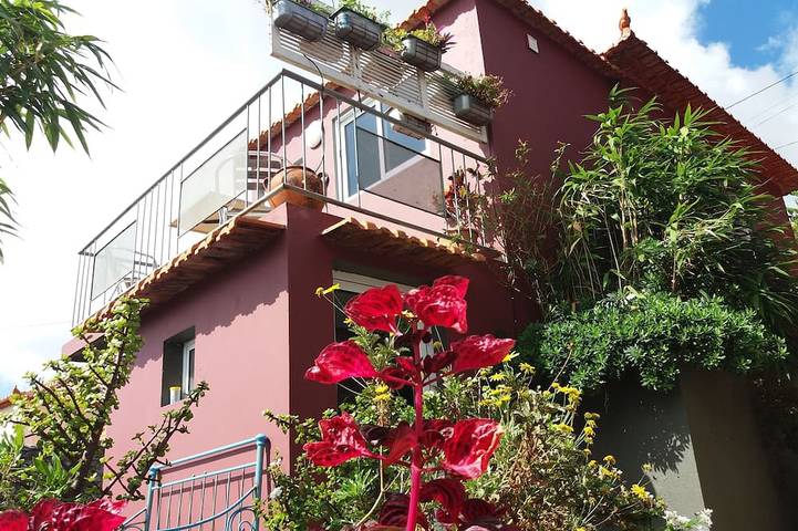 Cottage für 4 Personen, mit Garten und Pool sowie Balkon - 1