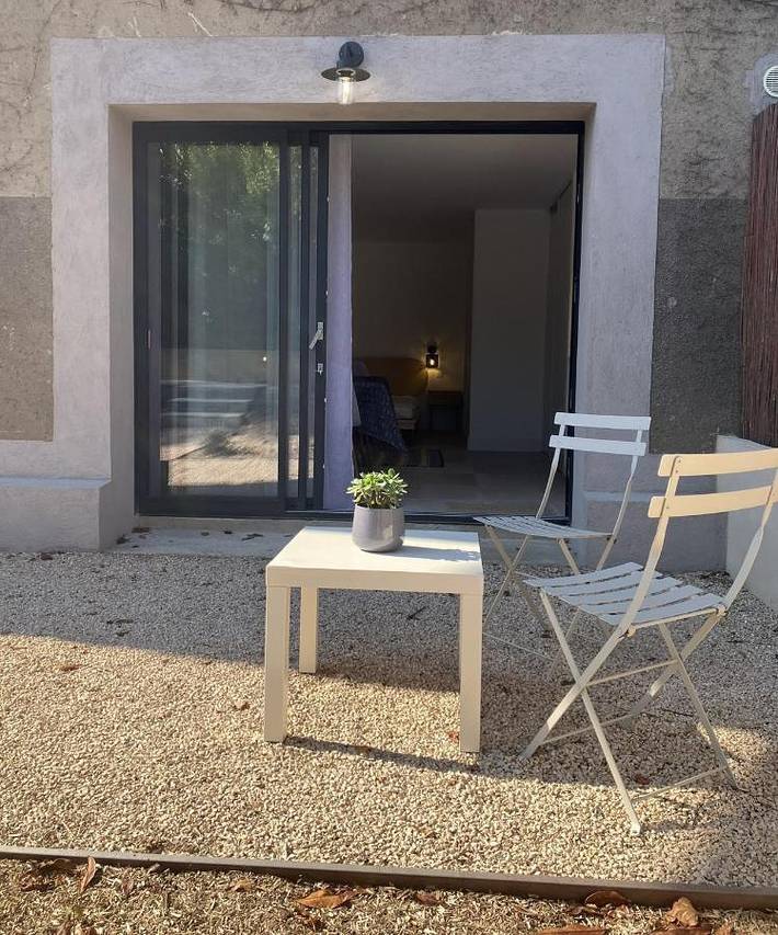 Gîte pour 2 personnes, avec jardin à Charbonnières-les-Bains - 3