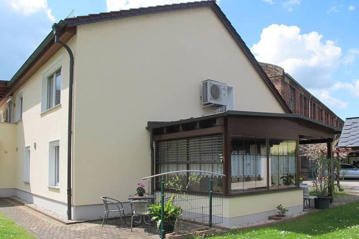 Ferienwohnung für 3 Personen, mit Terrasse und Garten