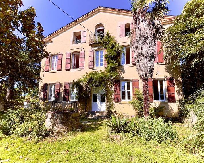 Chambre d’hôte pour 4 personnes, avec jardin ainsi que terrasse et vue, animaux acceptés dans Caillavet