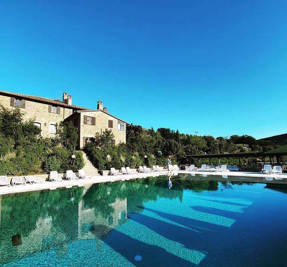 Appartamento intero, Appartamento con piscina all'aperto e Wifi  in Bettona, Perugia e dintorni