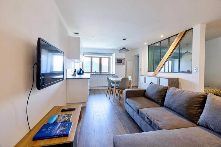 Gîte pour 4 personnes, avec vue dans Parc du Bois Vidal