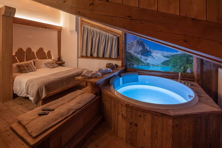 Apartament wakacyjny dla 4 osób, z Balkon i Jacuzzi oraz Taras i Sauna w Prowincja Belluno
