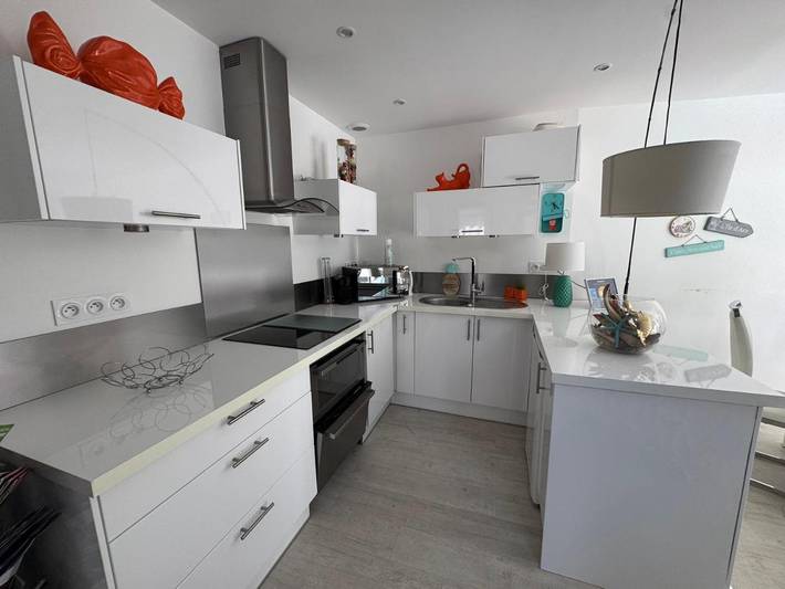 Maison d’hôte pour 4 personnes, avec vue ainsi que jardin et piscine à Séné - 4