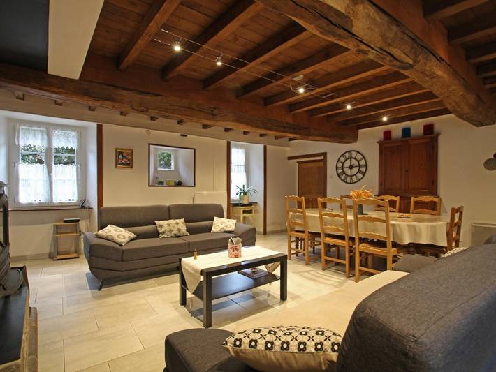 Gîte pour 10 personnes, avec jardin à Héauville