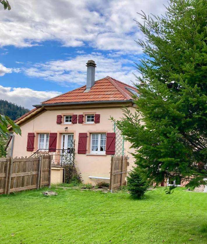 Location de vacances pour 4 personnes, avec Balcon et Terrasse ainsi que Jardin et Vue à Saulxures (Bas-Rhin)