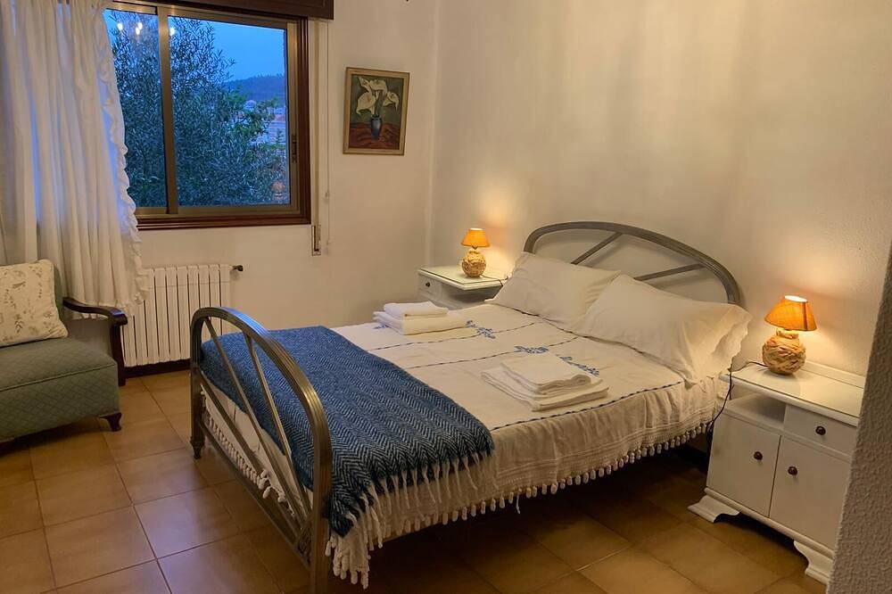Group-Ready Villa | Beachfront Location | Panxón, Galicia in Nigrán, Rías Baixas