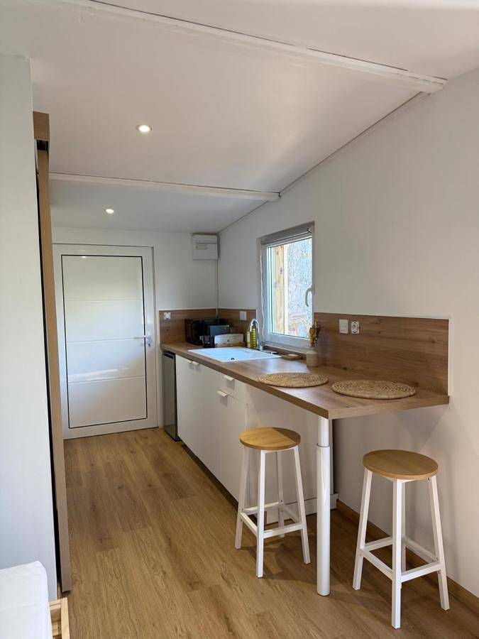 Gîte pour 2 personnes, avec terrasse à Charols - 4