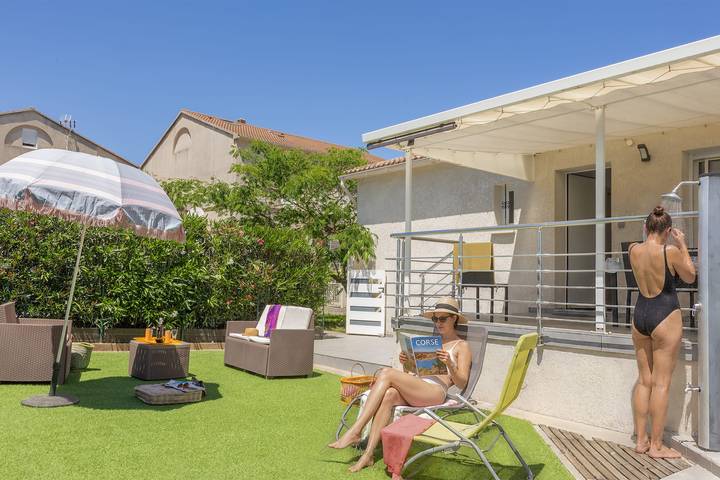Chalet para 4 personas, con terraza además de piscina y jardín, Familias con niños - 1