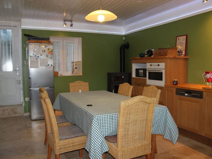 Ferienhaus für 10 Personen, mit Pool und Sauna sowie Terrasse, kinderfreundlich in Burgund - 4