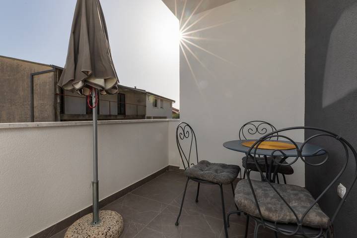 Apartament wakacyjny dla 3 osób, z Balkon/ taras w Omiš