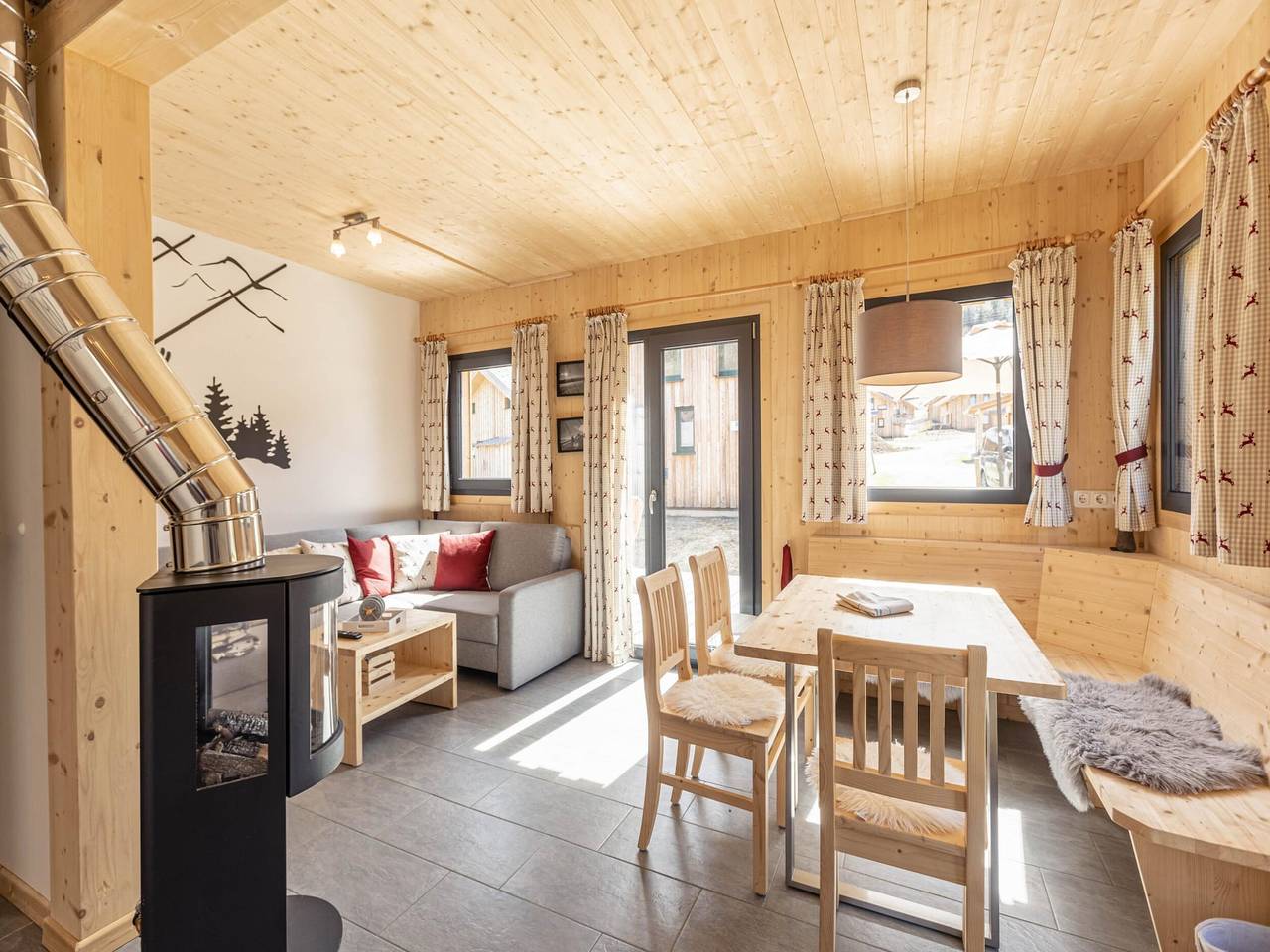 Einladendes Chalet mit Terrasse in St. Georgen ob Murau, Sankt Georgen am Kreischberg