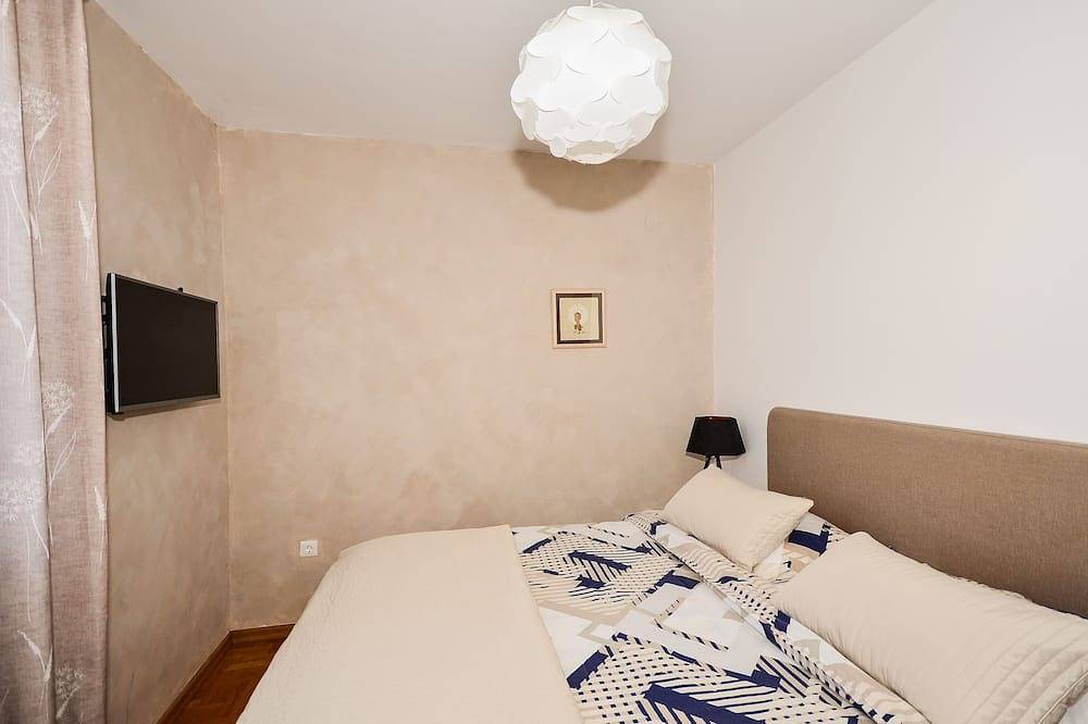 Appartamento intero, Grazioso appartamento familiare vicino al mare, parco acquatico, piscine, campi da gioco, parcheggio gratuito in Ragusa Vecchia, Dubrovnik-Neretva