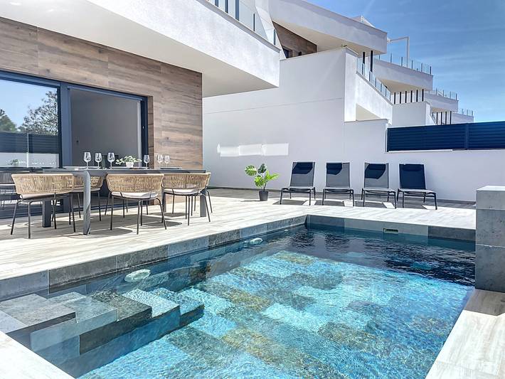 Ferienhaus für 8 Personen, mit Balkon und Terrasse sowie Garten in Guardamar del Segura - 2