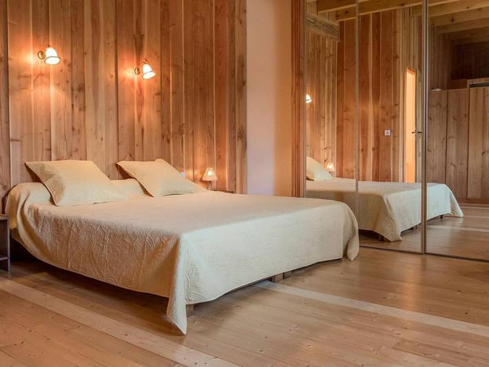 Location de vacances pour 2 personnes, avec Terrasse et Jardin dans Le Clerjus