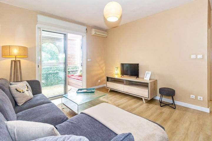 Gîte pour 4 personnes, avec balcon dans Plage des Roches Noires