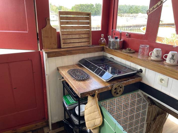 Bateau pour 2 personnes, avec jardin dans Hauts-de-France - 4