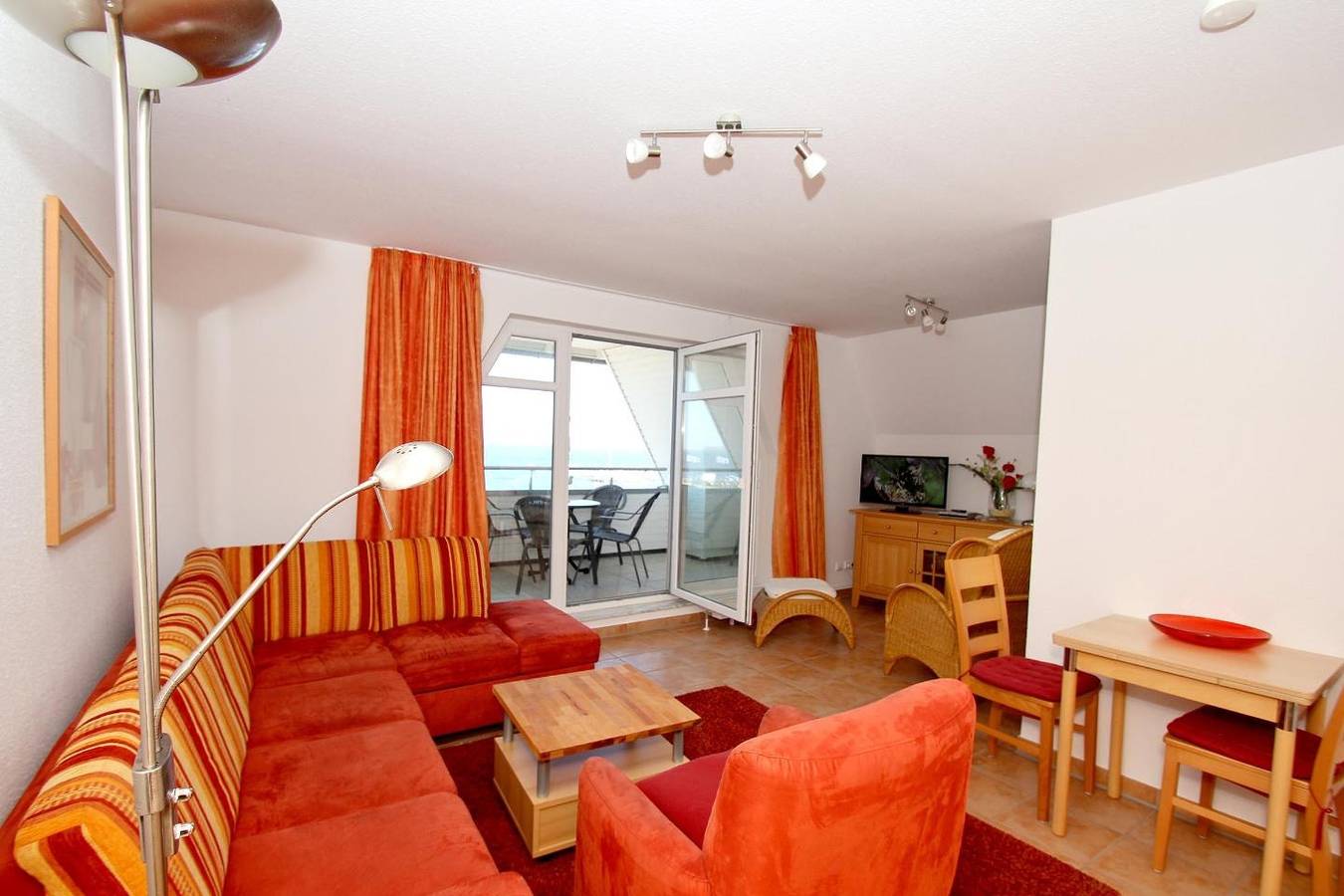 Apartamento entero, Hafennahe Ferienwohnung mit Balkon und Meerblick - Hafenhäuser Wiek 06 in Wiek, Rügen