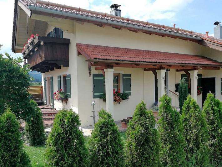 Ferienwohnung für 2 Personen, mit Balkon/Terrasse und Terrasse im Chiemgau - 4