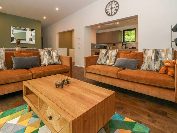 Cottage für 8 Personen mit Balkon in Highlands