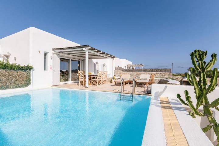 Location de vacances pour 7 personnes, avec piscine ainsi que jardin et vue dans Kalafatis - 2