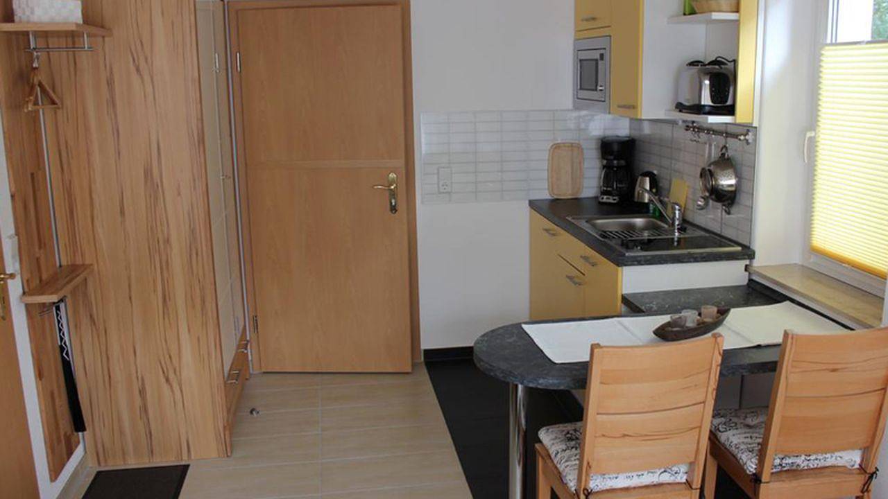 Ganze Ferienwohnung, Ferienwohnung für 2 Personen (35 m²) in Dresden in Laubegast, Dresden