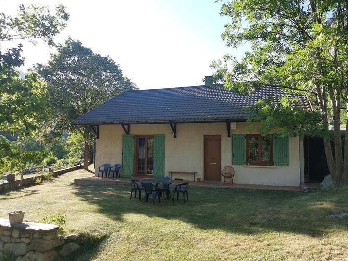 Location de vacances pour 5 personnes, avec vue et jardin dans Porta