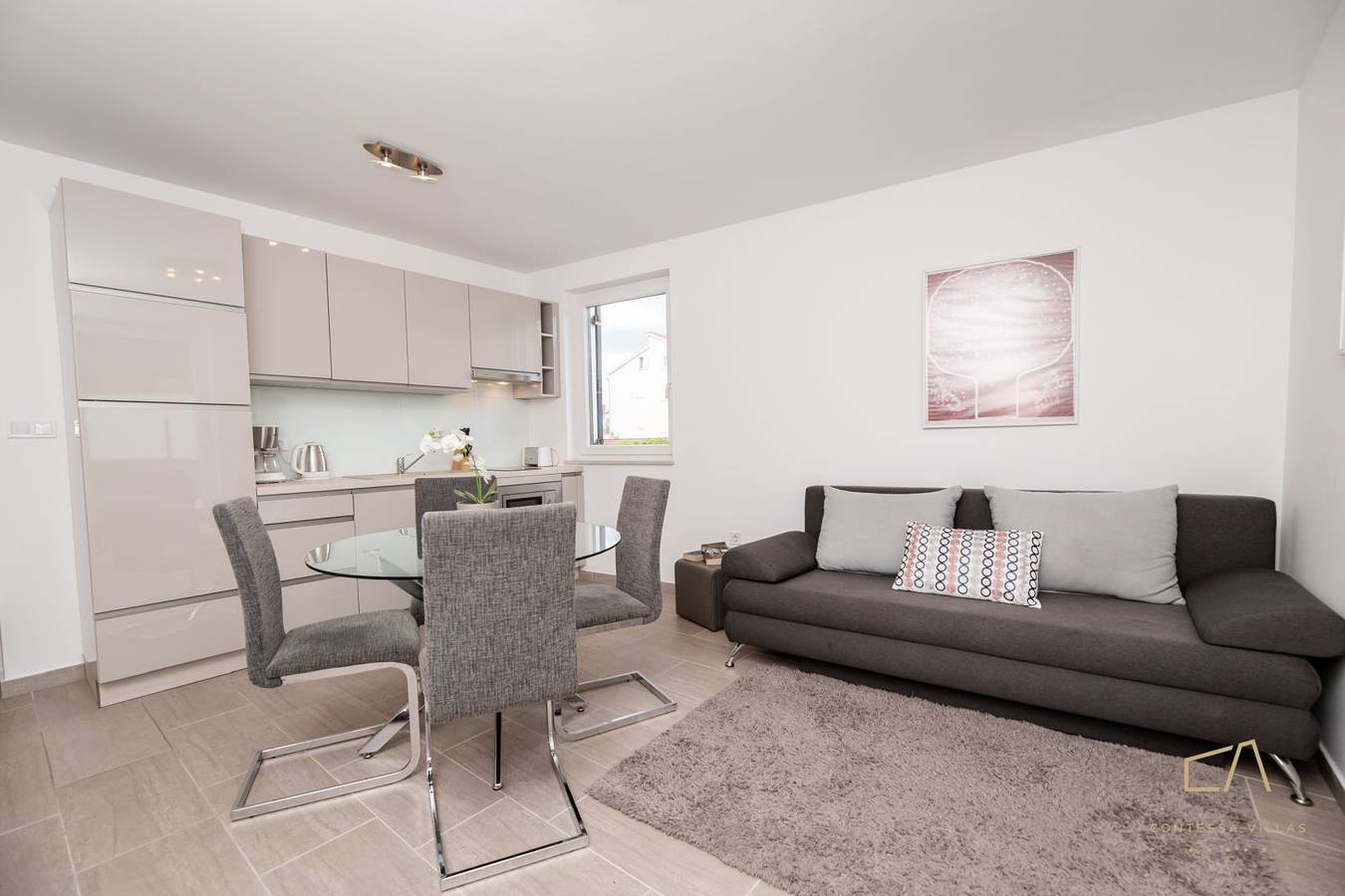 Ganze Wohnung, Wunderschöne Ferienwohnung Dana**** mit Terrasse, direkt am Meer, auf Krk in Zidarici, Krk