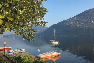 Gîte pour 4 personnes, avec vue ainsi que jardin et vue sur le lac, animaux acceptés à Orta San Giulio